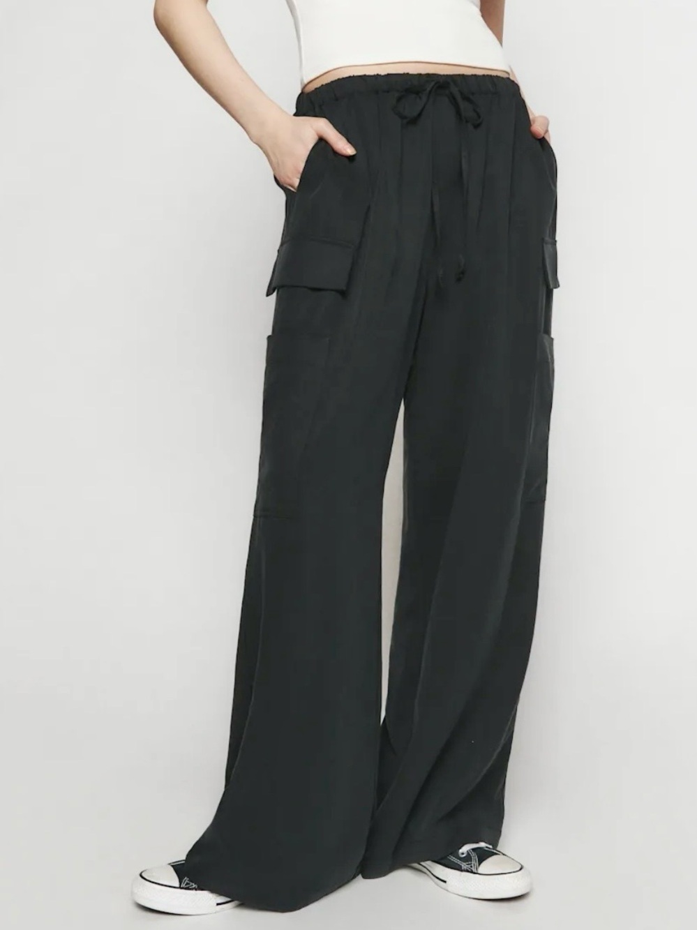 Reformation | Ethan Twill Cargo Drawstring Pant Size: Medium